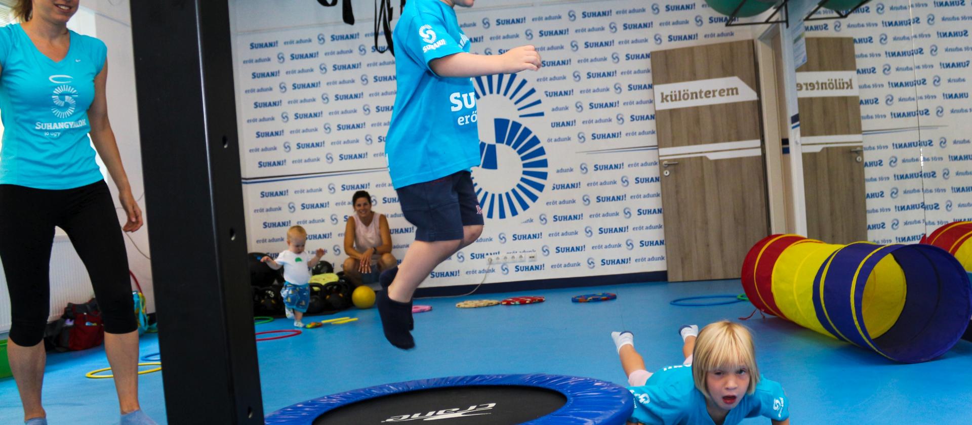 SUHANJ! Fitness gyerektorna